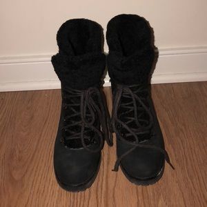 UGG FRASER NUBUCK LEATHER AND SHEEPSKIN BOOTIES